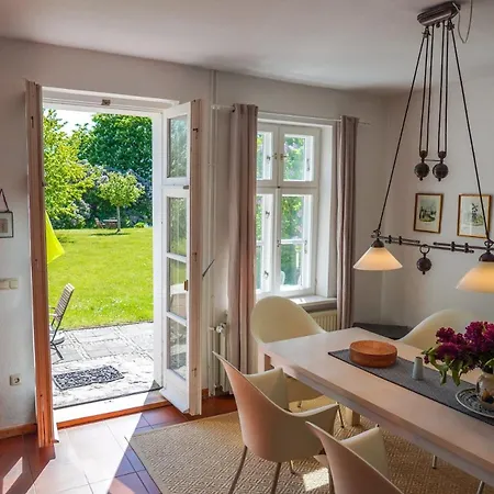 Jasmundhus Neddesitz